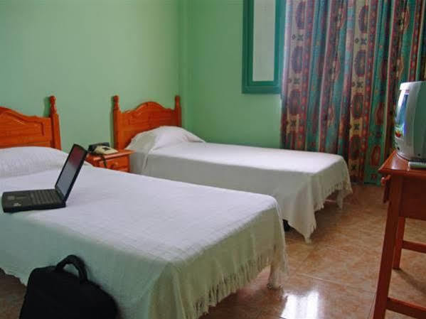 Pension Cardona Arrecife (Lanzarote) Ngoại thất bức ảnh